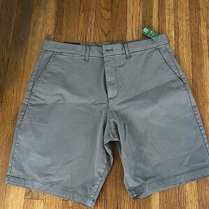 GAP Men’s 10” Shorts  Size 34 BNWT